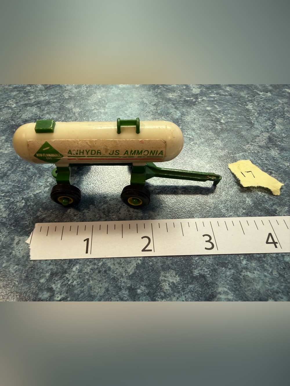 Vintage ERTL John Deere Anhydrous Ammonia Tank Wagon - 1/64 Scale